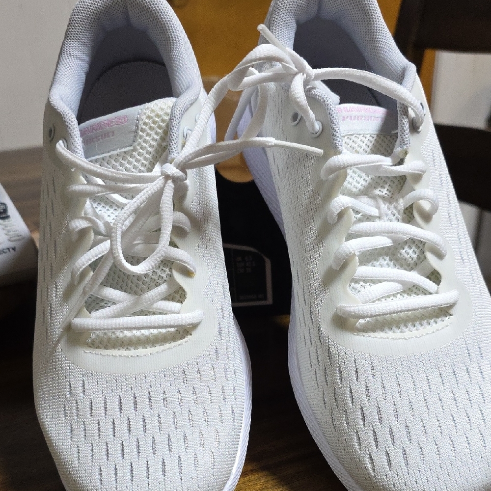 Women's White/Gray Athletic Shoes